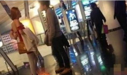 女人脱衣服的视频,女性脱衣视频背后的故事